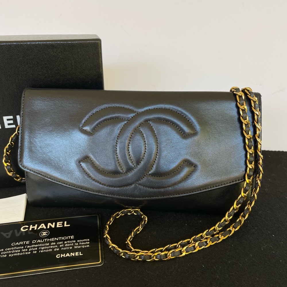 Chanel Black Leather Crossbody wallet with Gold Chain